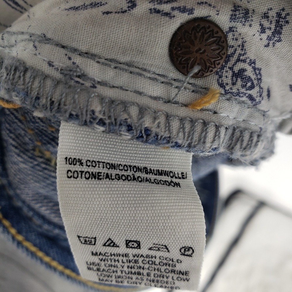 WE THE FREE Cut Off Denim Jean Shorts Distressed Frayed Raw Hem Mid Rise 28 - Picture 9 of 9
